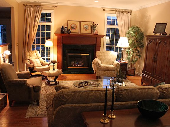 2nd image of 370 Stroebel Dr