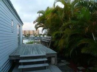 70 Relaxed Cir, Hypoluxo, FL 33462