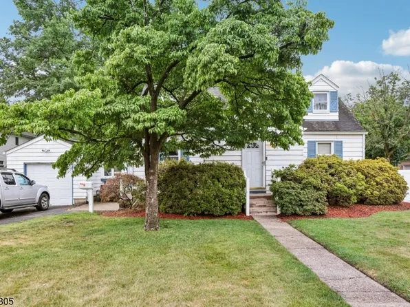 78 Legion Pl, Paramus Boro, NJ 07652