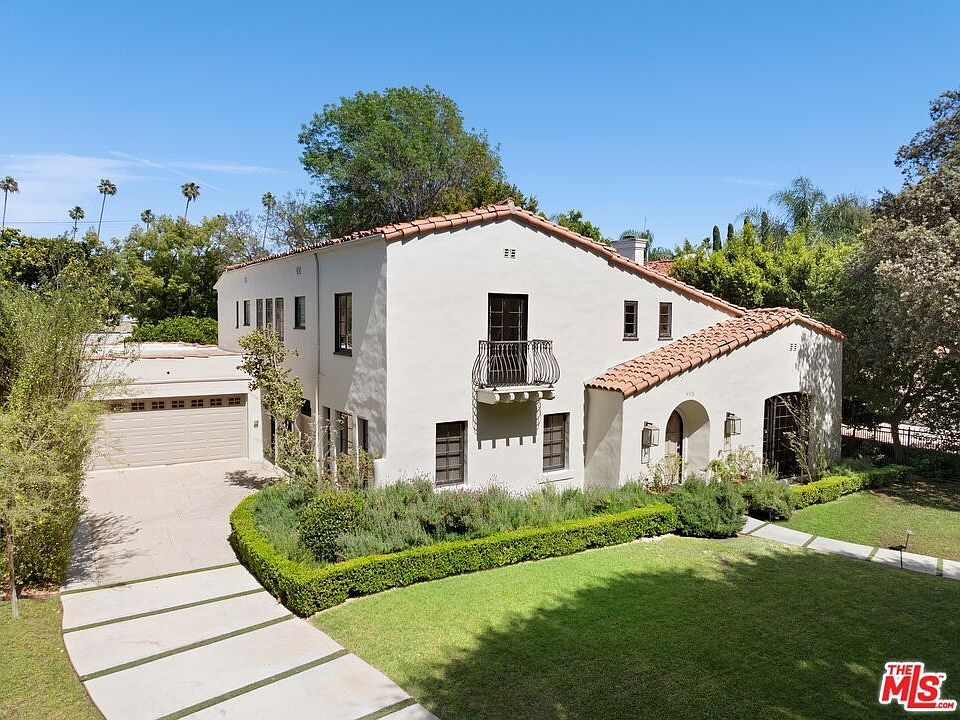 1st image of 712 N Rodeo Dr