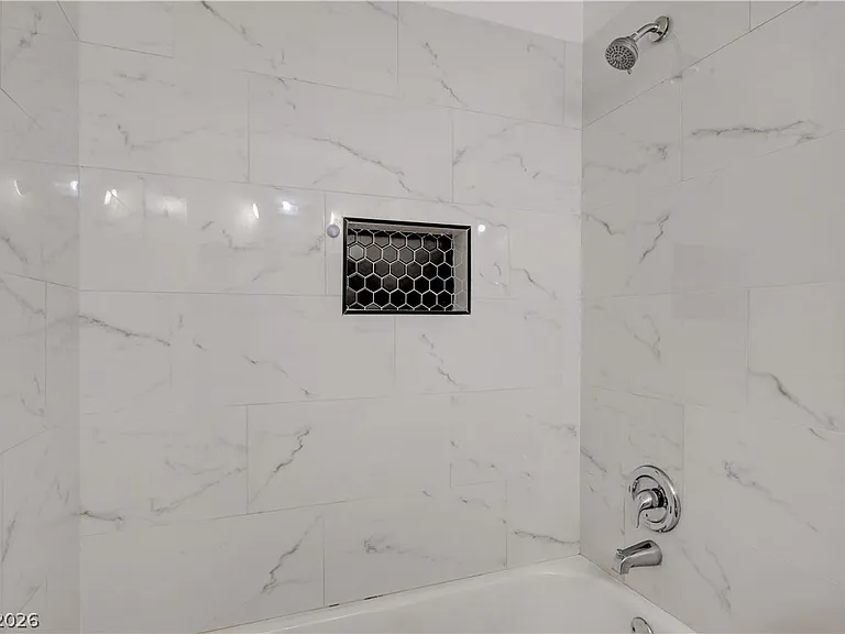 707 Honeybee Ct — Photo 23