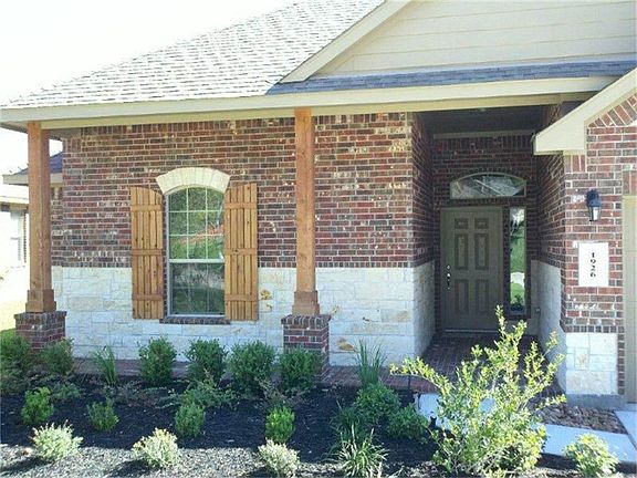3rd image of 1926 Honey Laurel Dr