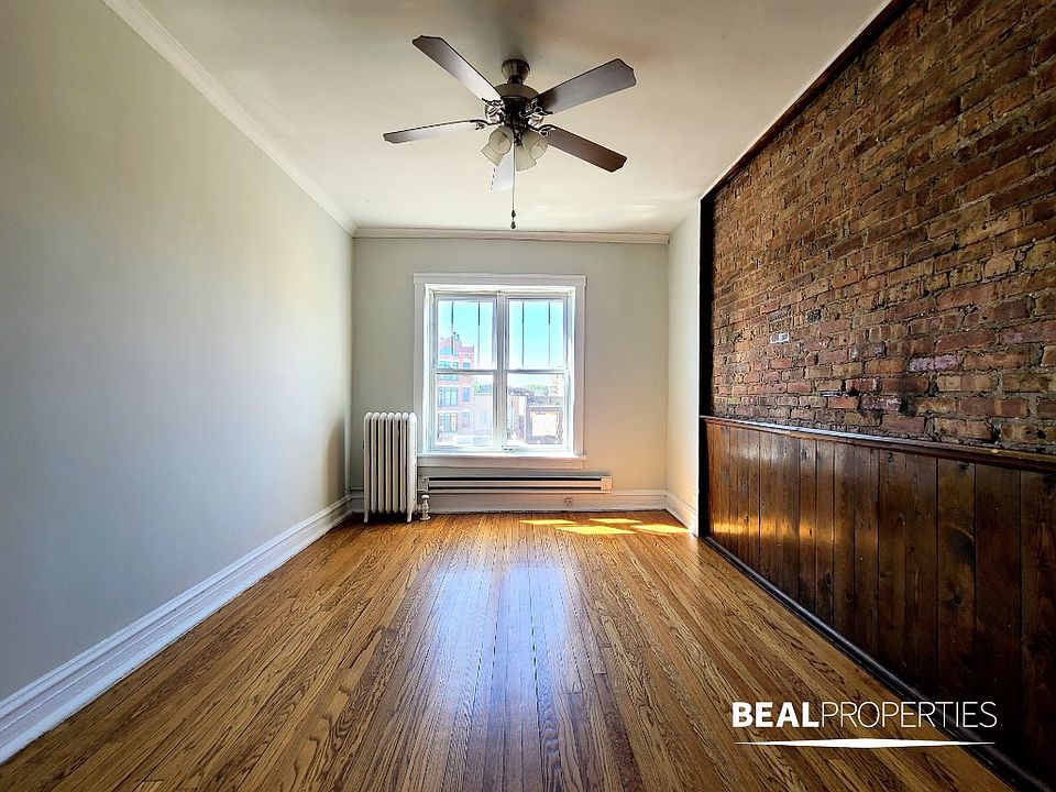 1st image of 953 W Cornelia Ave APT 3B