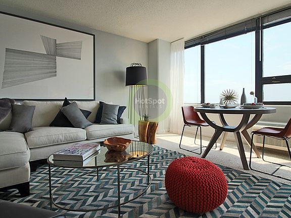 3rd image of 1238 S Michigan Ave #1401