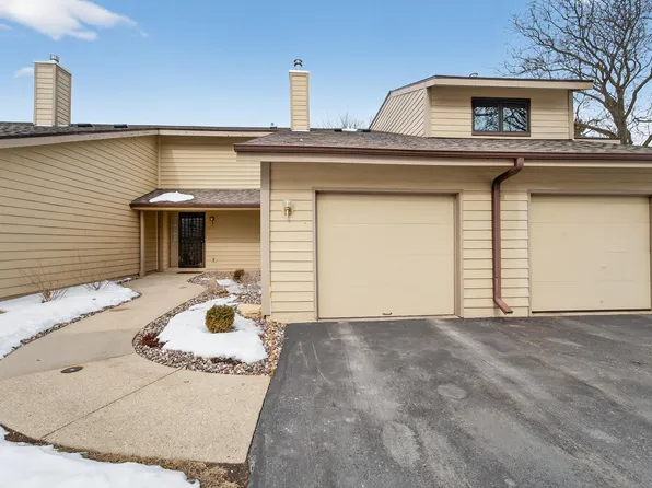 5926 Forest Ln, Fitchburg, WI 53711