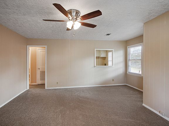 5th image of 1006 Johanna Pl