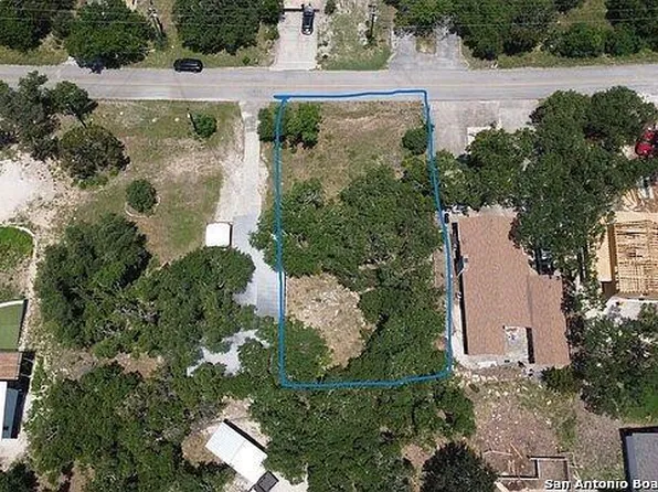 1416 Canyon Trce, Canyon Lake, TX 78133