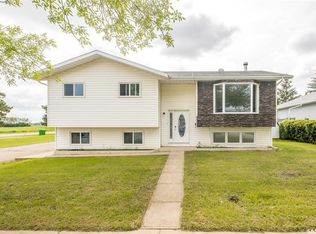 3367 15th Ave E, Prince Albert, SK S6V7V3
