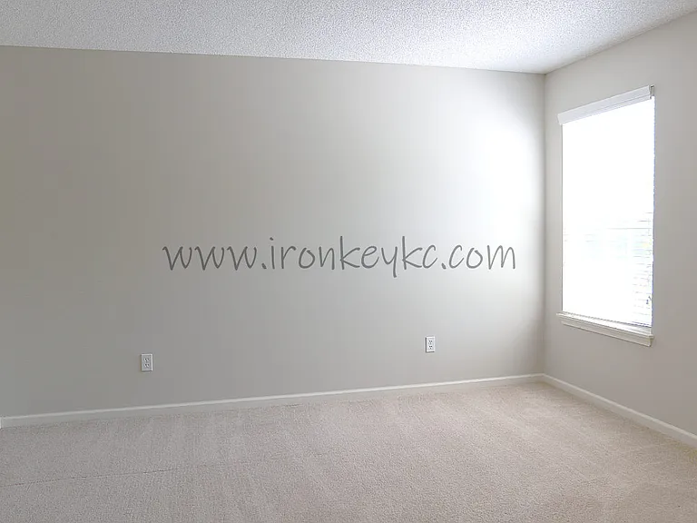 9221 Boehm Dr — Photo 18