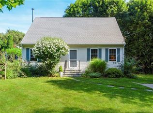 1327 N Main Rd, Jamestown, RI 02835