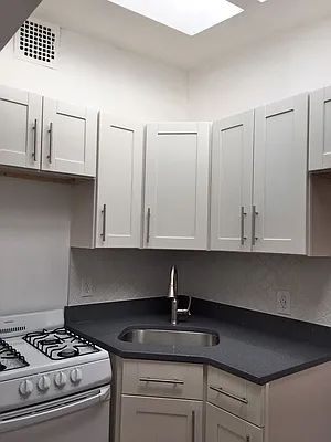 Rented by Compass | media 7