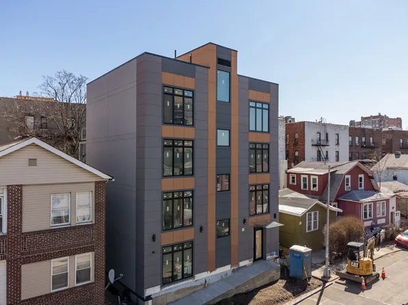 3017 Brighton 8th Street