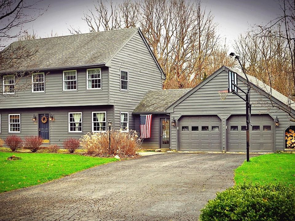 Holman_House