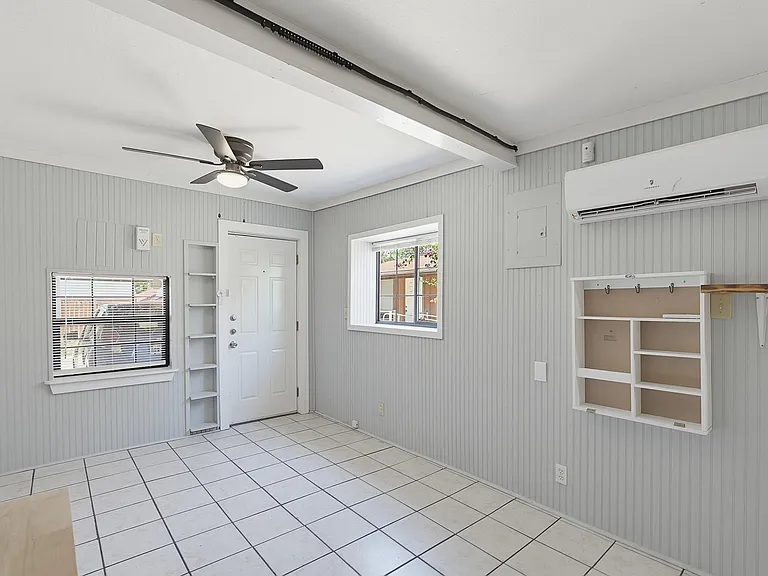 2023 S 5th St #F — Photo 14