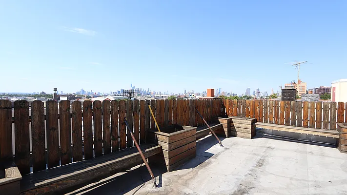 Rented by Nooklyn NYC LLC | media 37