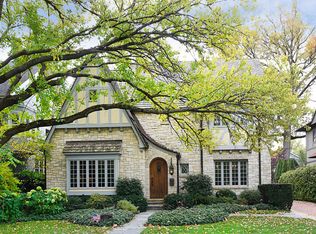 1215 Greenwood Ave, Wilmette, IL 60091