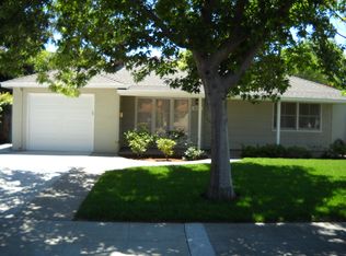 4020 Sutherland Dr, Palo Alto, CA 94303