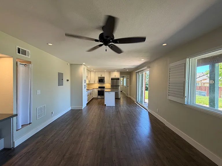 1220 Monte Vista Ct #B — Photo 17