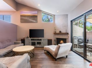 15161 Magnolia Blvd UNIT F, Sherman Oaks, CA 91403