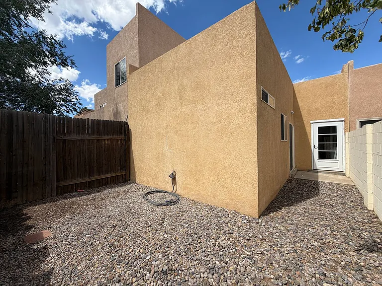 4516 Holiday Breeze Pl NE — Photo 16