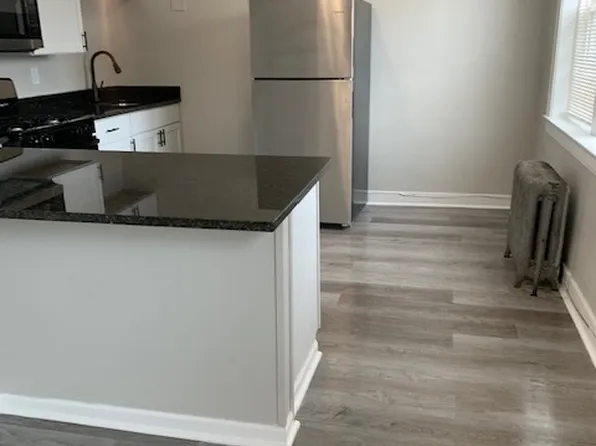 1923 Clark St, Whiting, IN