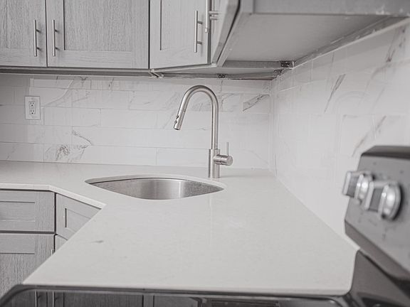 4th image of 1223 W Hazzard St #26