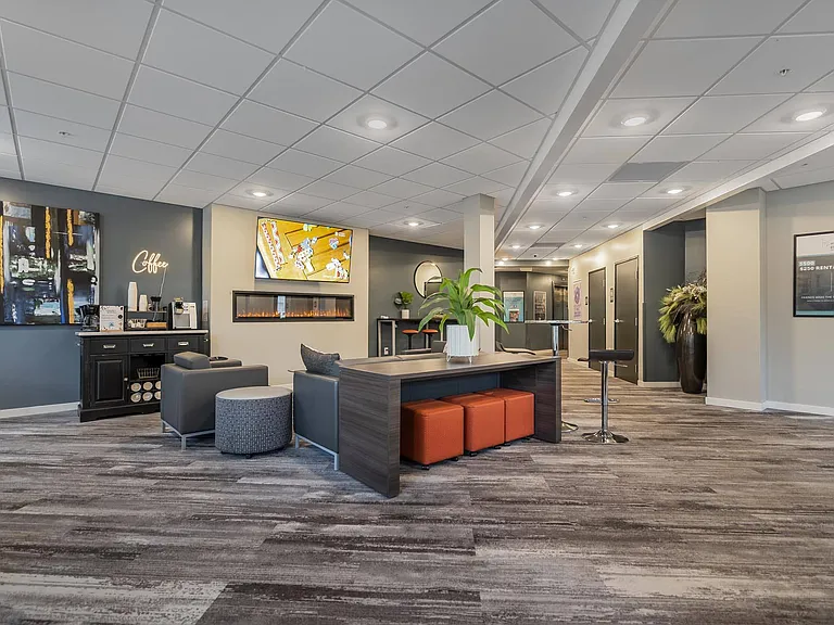 Lounge and Coffee Area