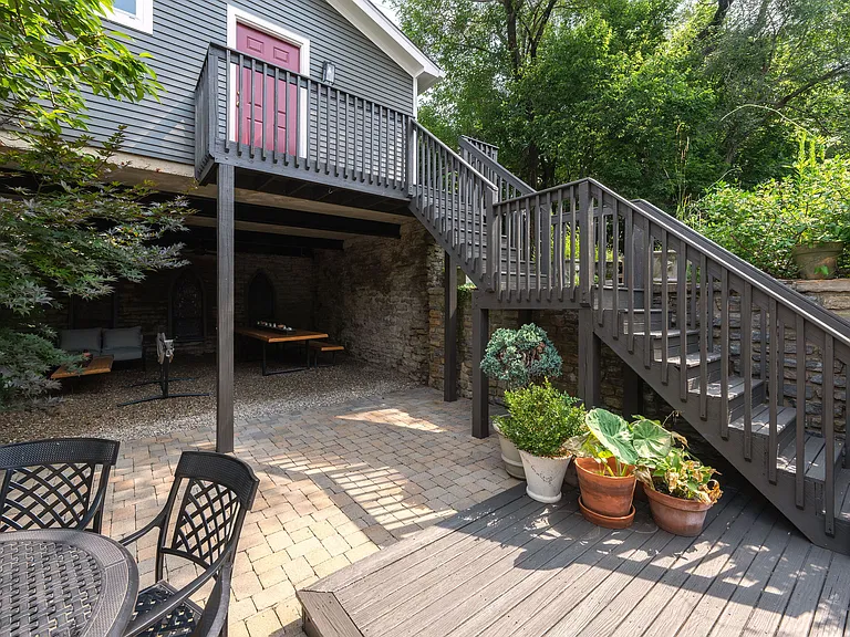 332 Milton St #2 — Photo 30
