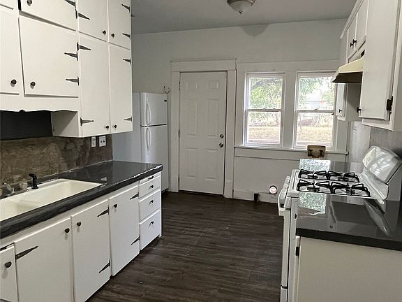5th image of 523 W 16th St