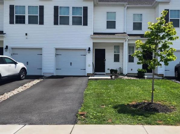 1173 Martin Rd, Breinigsville, PA 18031