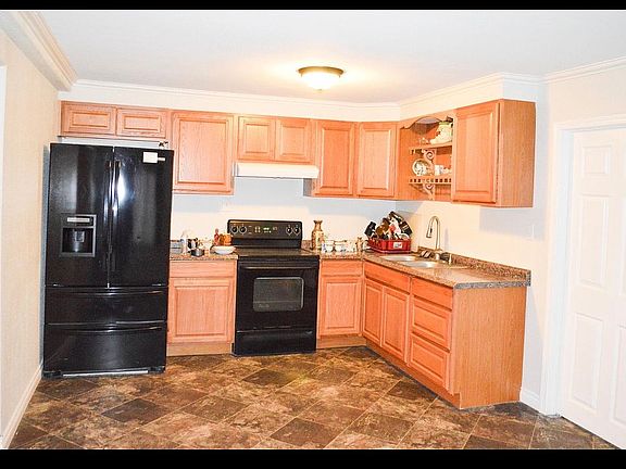 2nd image of 317 N Harding Ave
