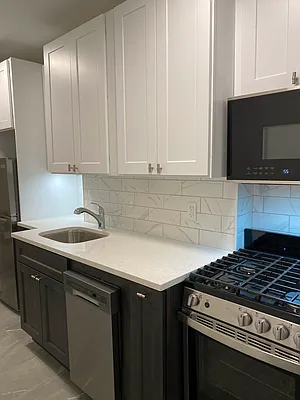 Rented by Standard Living Realty Inc | media 5