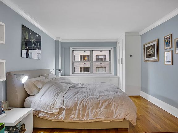 5th image of 27 E 65th St APT 7E