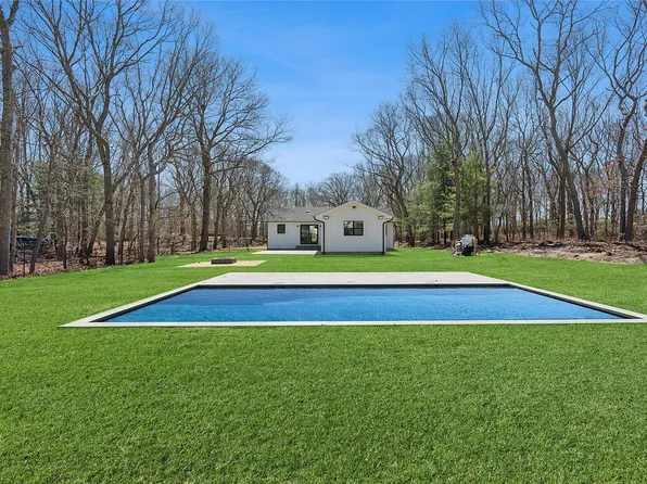 58 Hampton Court, Bridgehampton, NY 11932