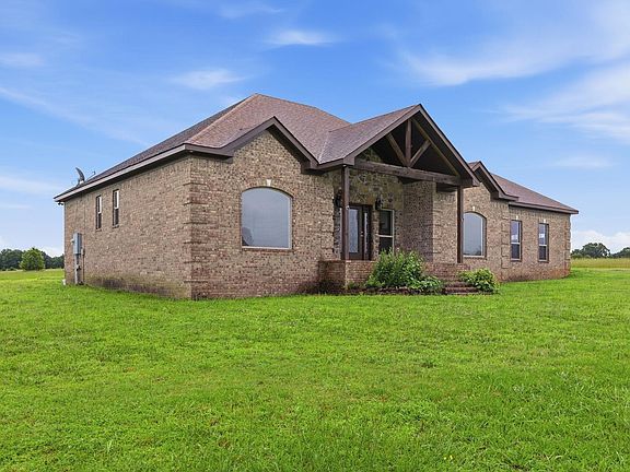 3rd image of 307 Copperas Springs Rd