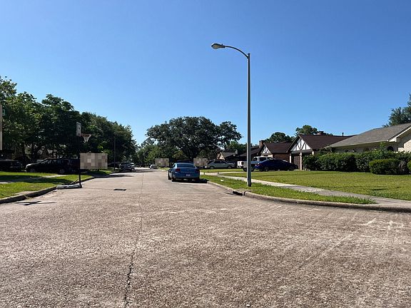 5th image of 10618 Sageberry Dr