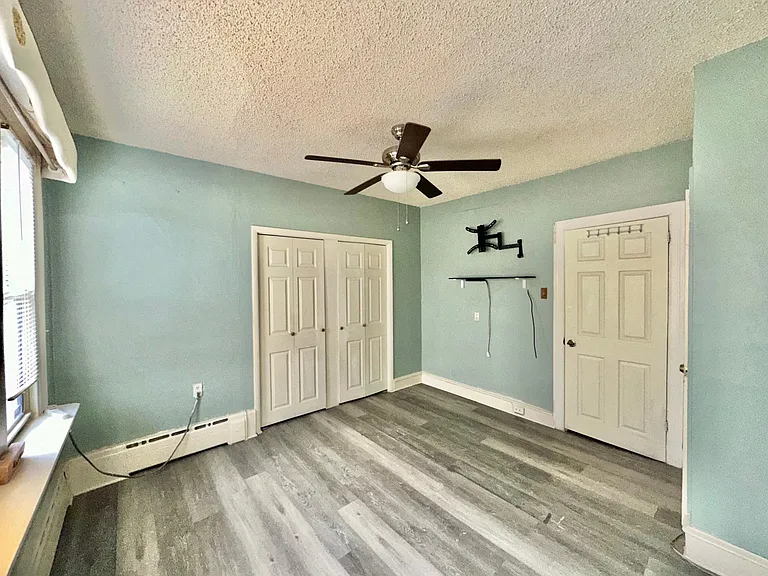 5427 Akron St — Photo 36