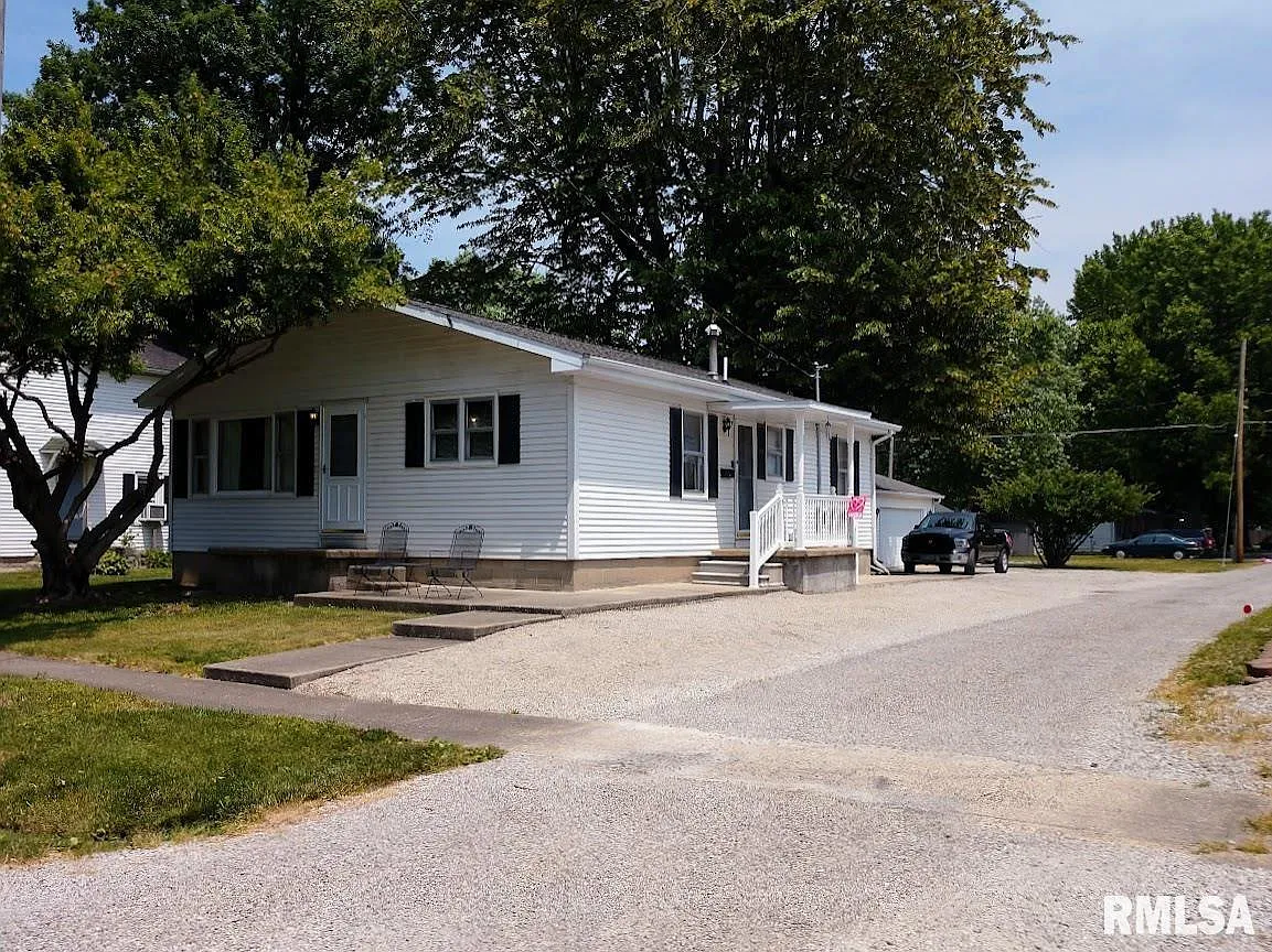 322 N Blair St photo 1