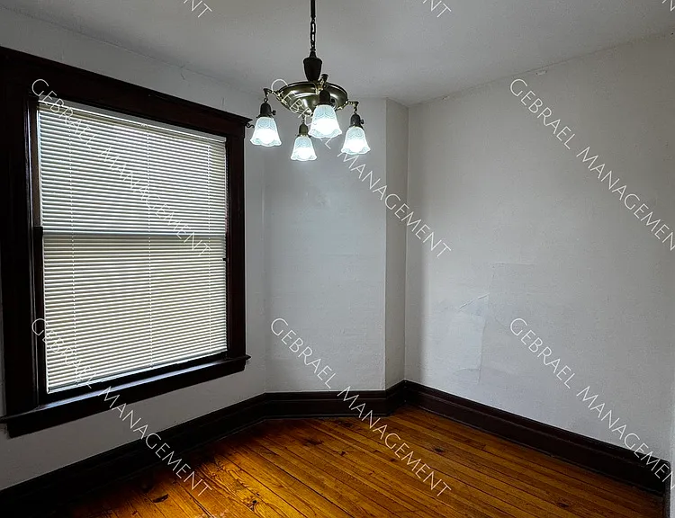 808 Stevens St — Photo 12