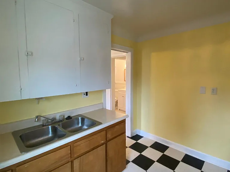 767 Riverbank St #1 — Photo 5