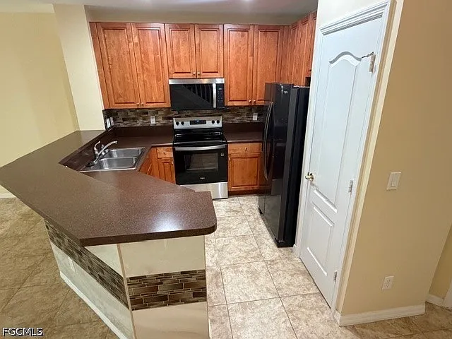 8585 Athena Ct — Photo 8