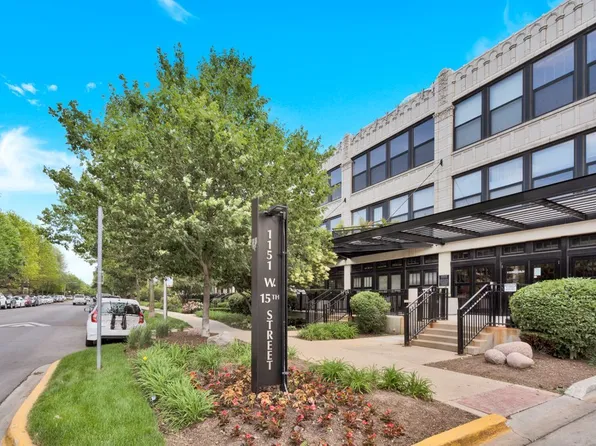 1151 W 15th St Unit 336, Chicago, IL 60608