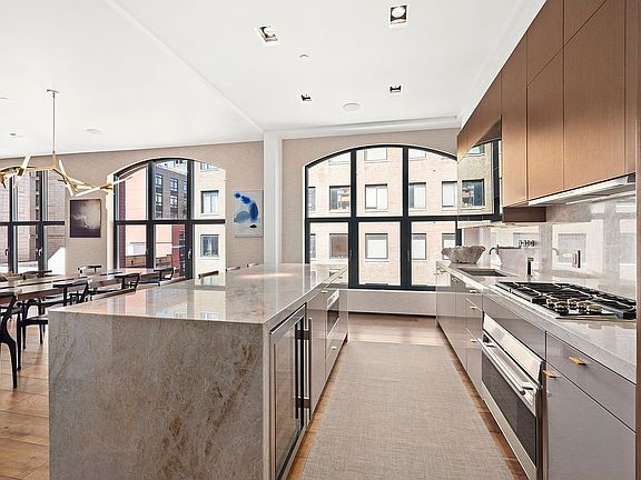 4th image of 415 Washington St APT 6C