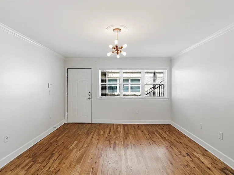 48 Peachtree Ave #200 — Photo 10