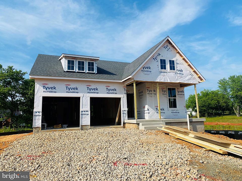 2nd image of 621 Plainview Dr