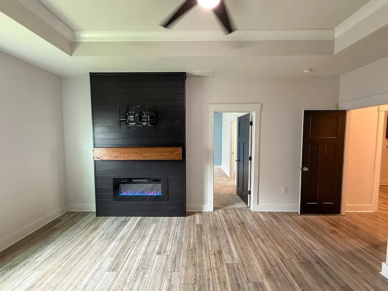 6169 Jenks Dr — Photo 12