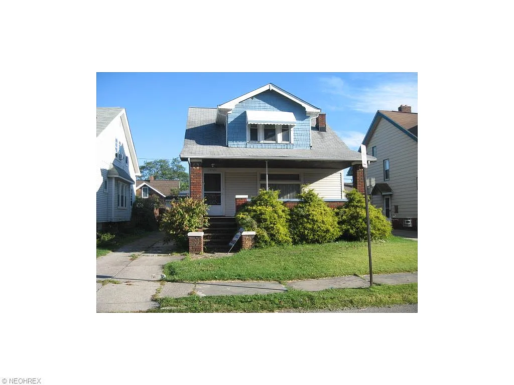 11101 Vernon Ave photo 1