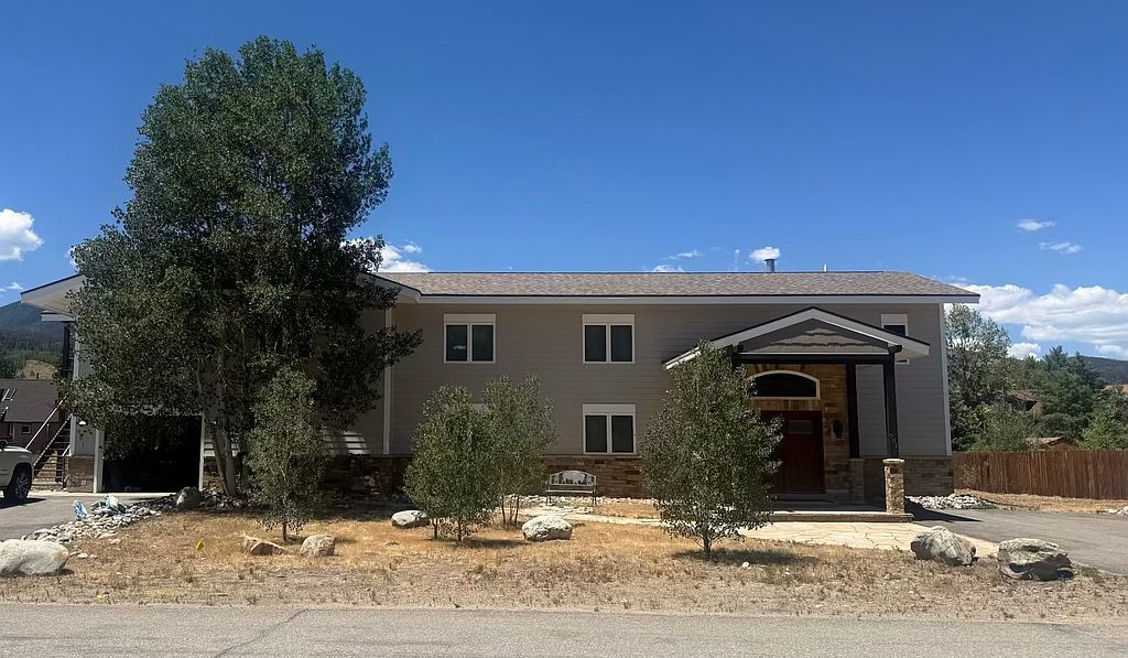 901 Rainbow Dr - Property Image