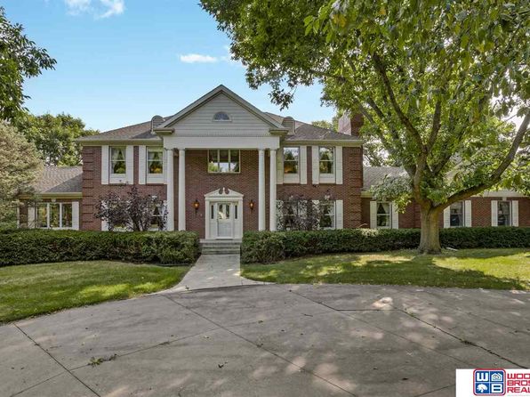 Lincoln Ne Luxury Homes For Sale 748 Homes Zillow
