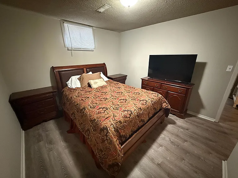 212 Wheaton Ct — Photo 19